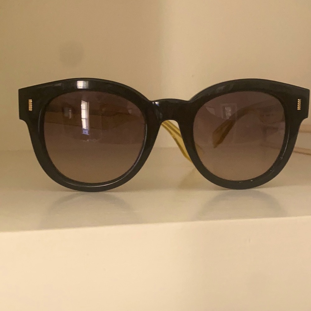Fendi sun glasses